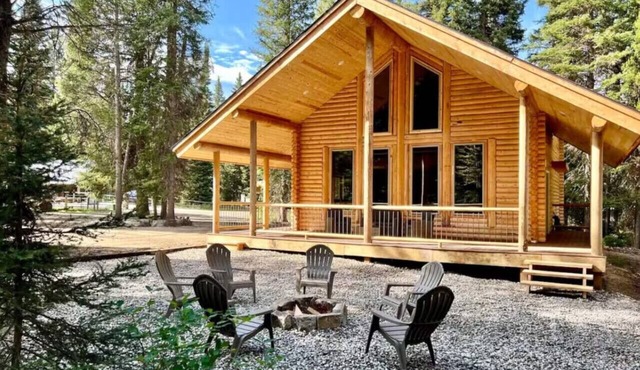 Moose & Spruce Retreat | 7 Mi to YNP | Pond in West Yellowstone