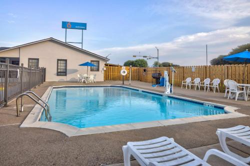 Motel 6-Bryan, TX - College Station in Bryan