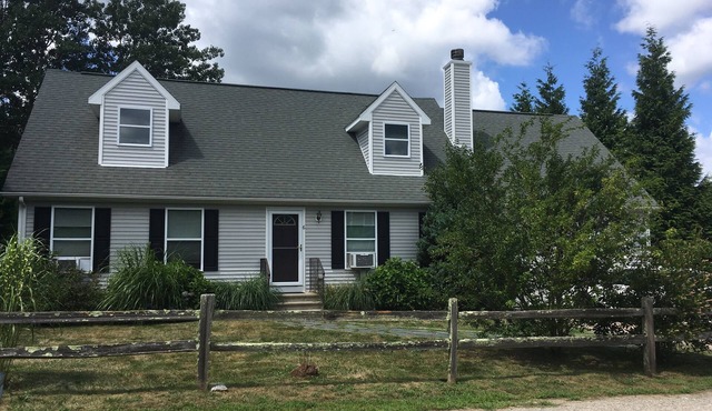 Narraganett 4BR, Pier Neighborhood, Walk 2 Amenities, Dog-friendly, dead-end st. in Narragansett