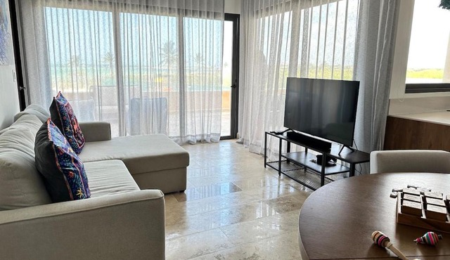 Navela oceanfront apartment in Telchac Puerto