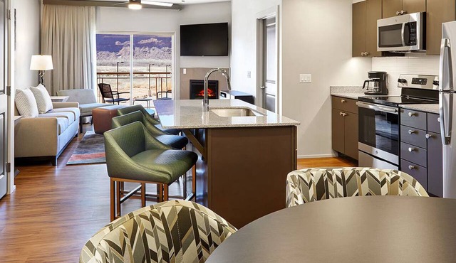 Newly Built 2BR Condo, Pool & Hot Tub - WorldMark Moab - Near Arches NP in Moab