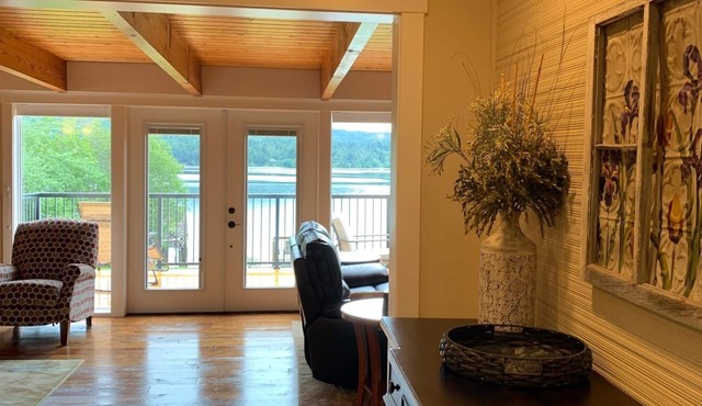 Newly refinished two-bedroom house with an elegant rustic look on the waterfront in Sequim