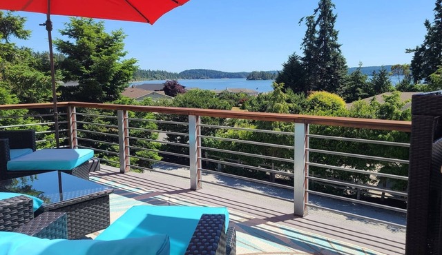 Ocean Bliss — Coastal Retreat on Skagit Bay in La Conner