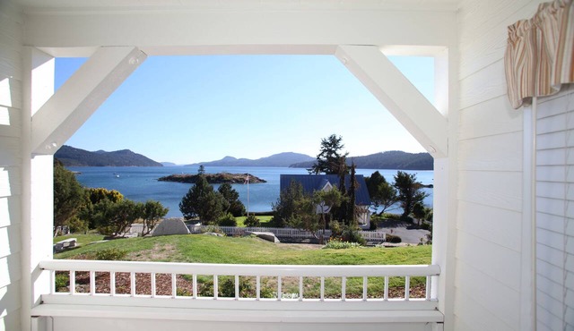 Outlook Inn in Eastsound