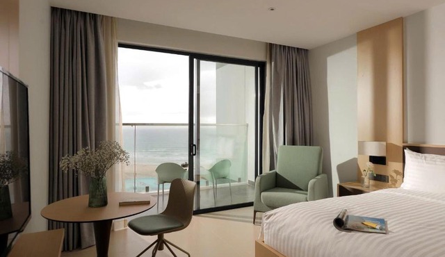 Panacea Beachfront Apartment Cam Ranh
