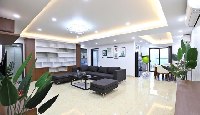 Paradise Apartment 28 Xuan La
