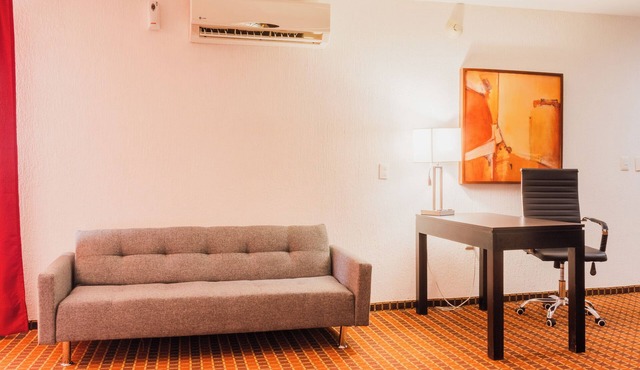 Paris FC HOTEL in Poza Rica