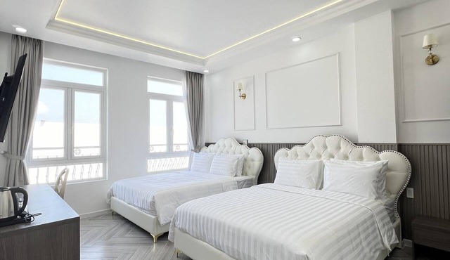 Paris Hotel