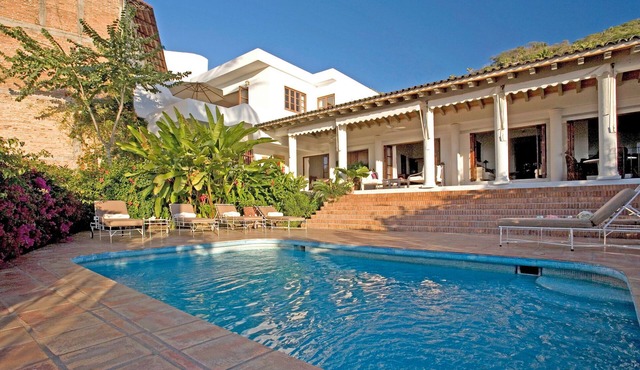 PAY 4 STAY 5 NIGHTS until Oct 31. Amazing Villa at Conchas Chinas, Great Views