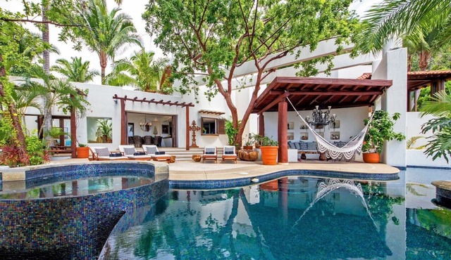 PAY 6 STAY 7 NIGHTS, Until Oct. 31 Luxury Villa, Amazing Ocean Views. Full Staff