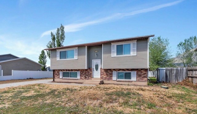 Peaceful 2-bedroom with Renovated Kitchen in fantastic Orem location in Orem