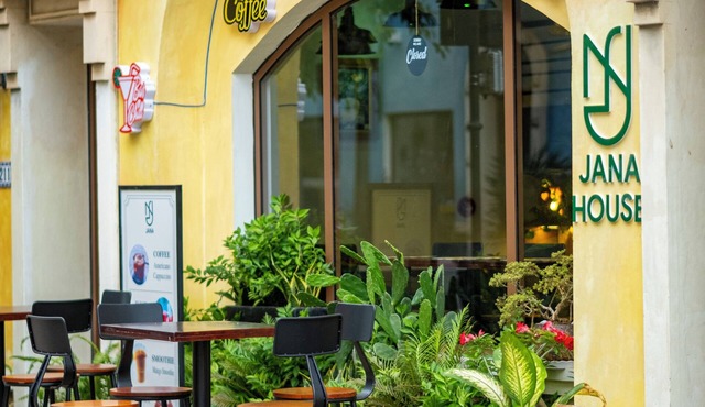 Pearl Vista Boutique Hotel