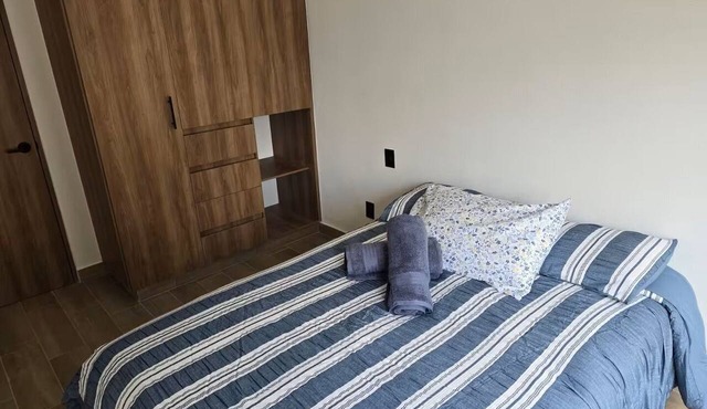 Pet-Friendly House, 2 Bedrooms, Pool, 10 min from downtown Querétaro, in Fraccionamiento Adara