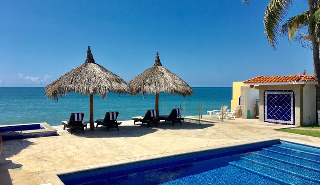 Private Beachfront Villa Heated Pool & Jacuzzi Sleeps 16 in Mazatlan
