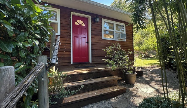Private Cottage - Walk to U of O! in Eugene