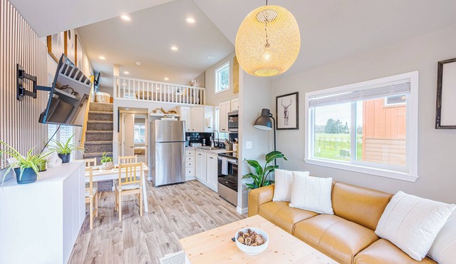 Rainforest Tiny Home Retreat: Nordic in Forks