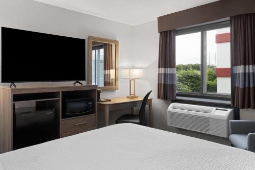 Ramada by Wyndham Cedar Rapids South in Cedar Rapids