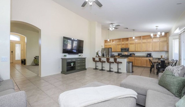 RestReady 4BR for Bikes & Hikes! in Tucson