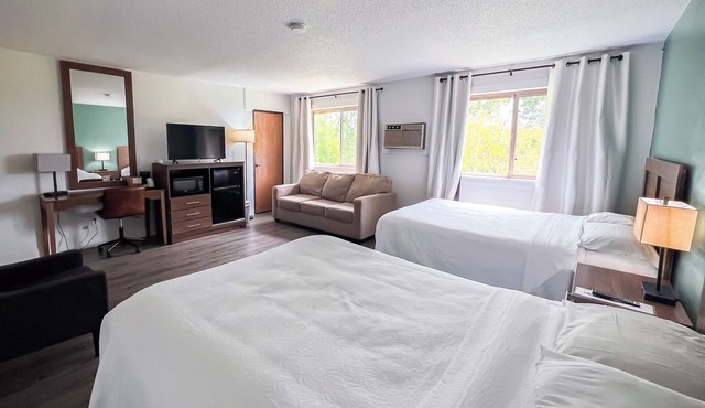 River Bend's Walleye Inn in Baudette