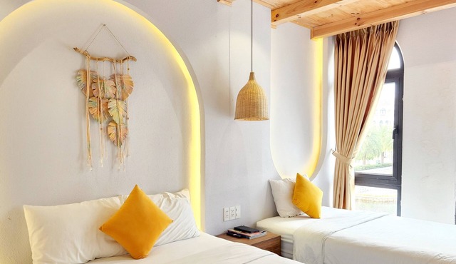 Riverside Mini Hotel Grand World