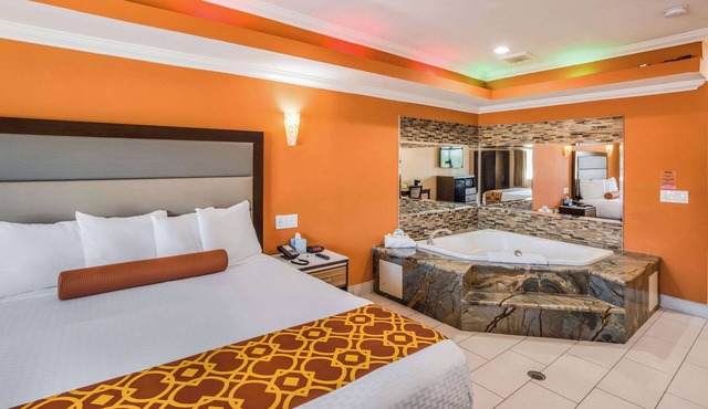 Rodeway Inn & Suites Pasadena in Pasadena