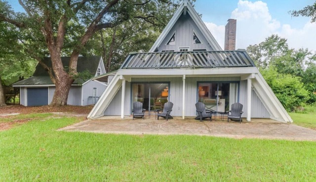 Rustic Oaks -Golf Cabin in Diamondhead