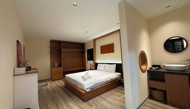 SolStay Thuoc Bac - Old Quarter