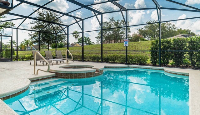 Solterra Resort 5 Bedroom Pool Home Pet Friendly in Davenport