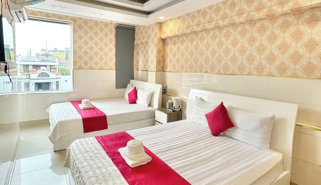 Song Xanh Hotel