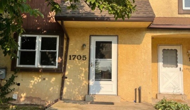 Spacious 3BR Townhome Near King of Prussia in Pottstown