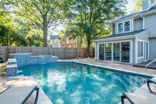 Spacious 5-Bed Home with Pool in Overland Par! 27 in Overland Park
