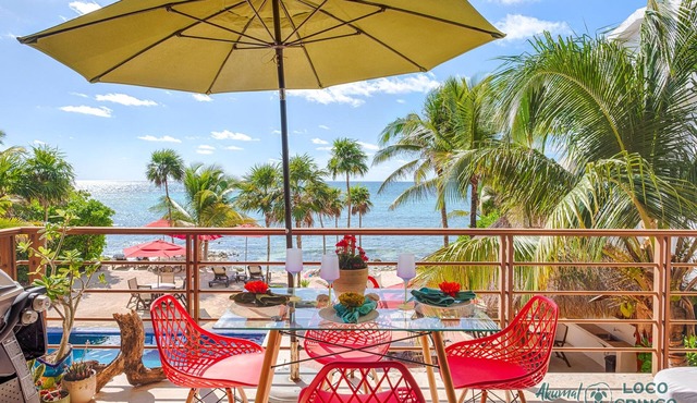 Spacious beachfront condo with AC, WiFi, swimming pool! in AKUMAL