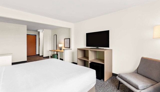 Spark by Hilton Springfield Southwest in Springfield