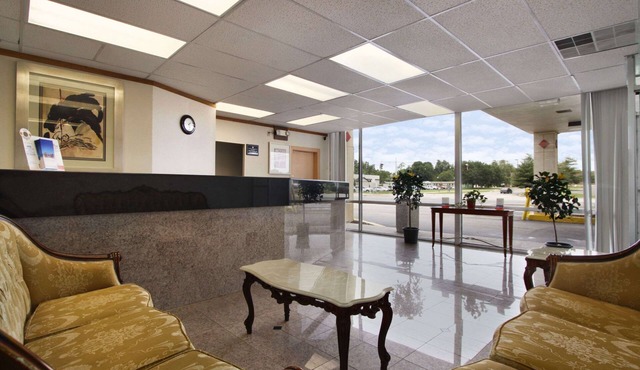 Super 8 by Wyndham Dover in Dover