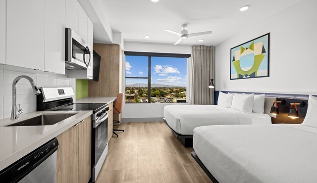 The 233 Suites Unscripted by Hyatt in Mesa