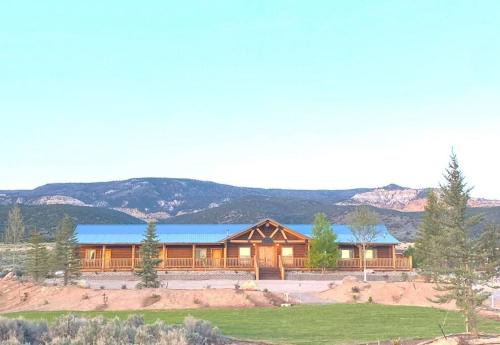 Thousand Lake Lodge at Capitol Reef in Lyman