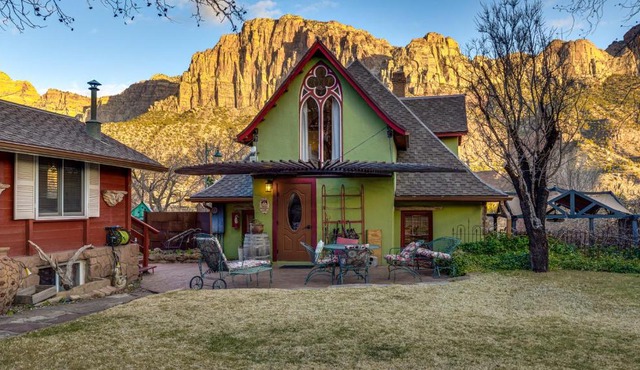Under the Eaves Inn at Zion National Park in Springdale