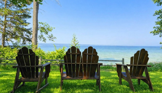 Waterfront Burt Lake Cottage | Sleeps 6 in Indian River