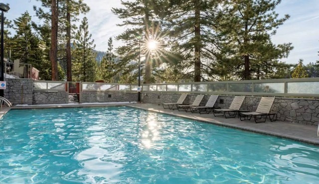 Your Home Base for Fun: Pools, Sports Courts, BBQ & Fireplaces in Stateline