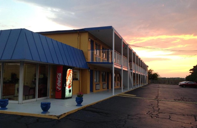 Belmont Inn 
