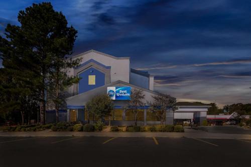 Seminole Inn Suites 