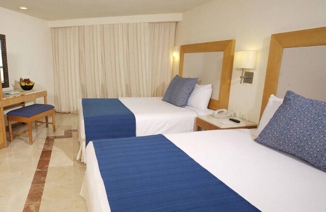 Cozumel Magnificent Studio with Hot Tub and Pool in San Miguel de Cozumel