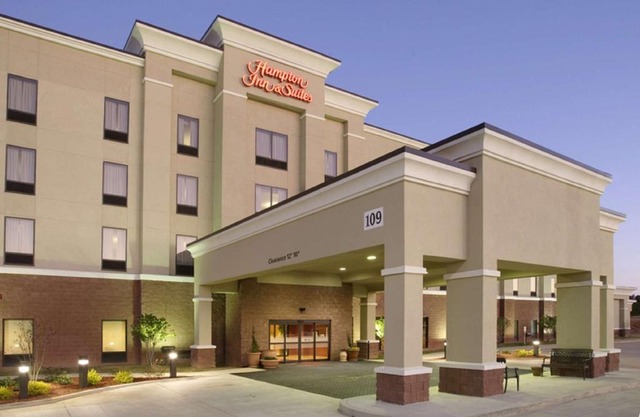 Hampton Inn 
