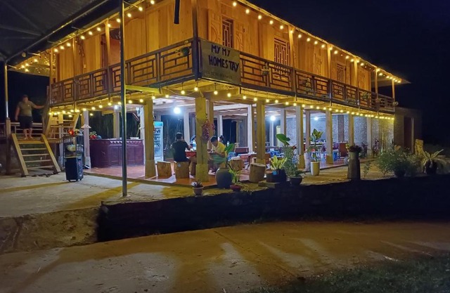 Du Già Homestay 