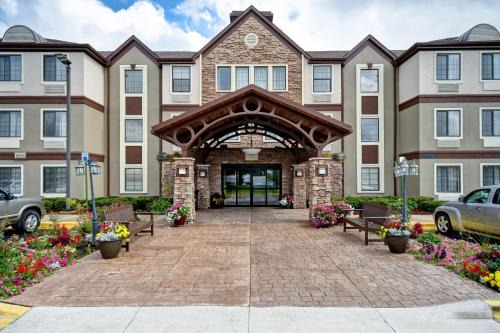 Staybridge Grand Ihg Hotel 