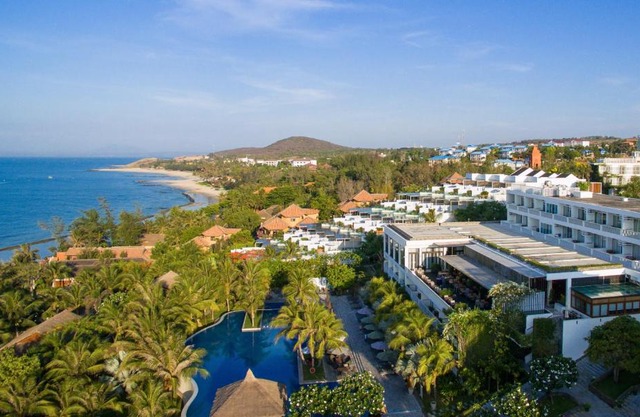 The Cliff Resort Residences 