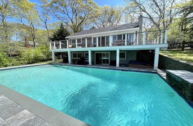 Waterfront Relaxation in Westhampton in Westhampton