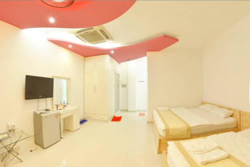 District 5 Hotel | Tzonehostel