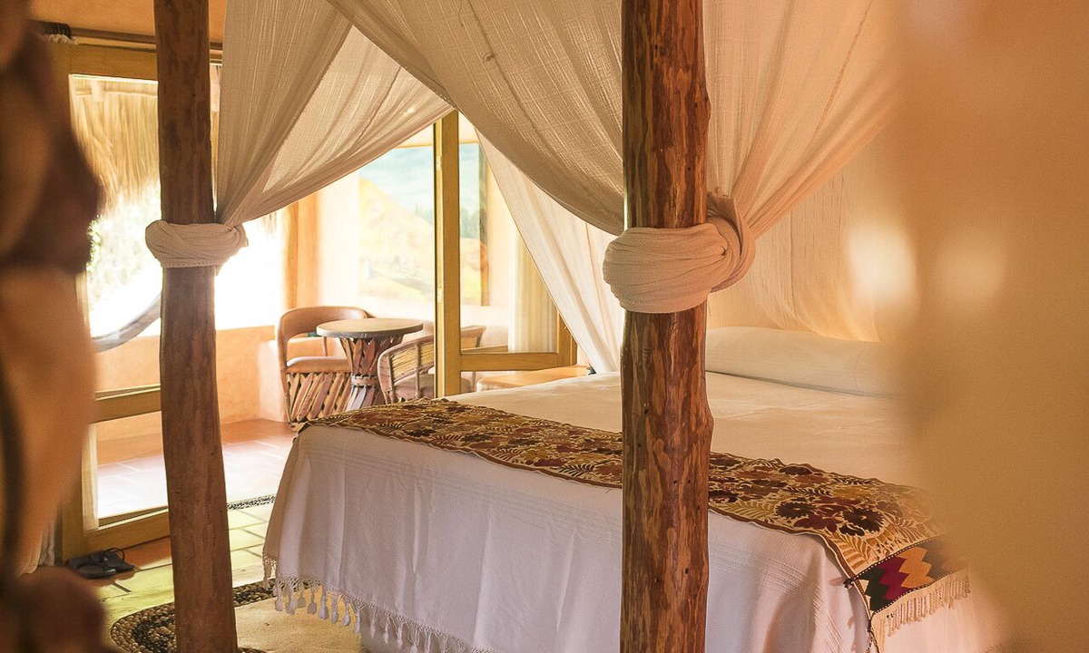La Cruz de Huanacaxtle Hotel | Villa Magnolia