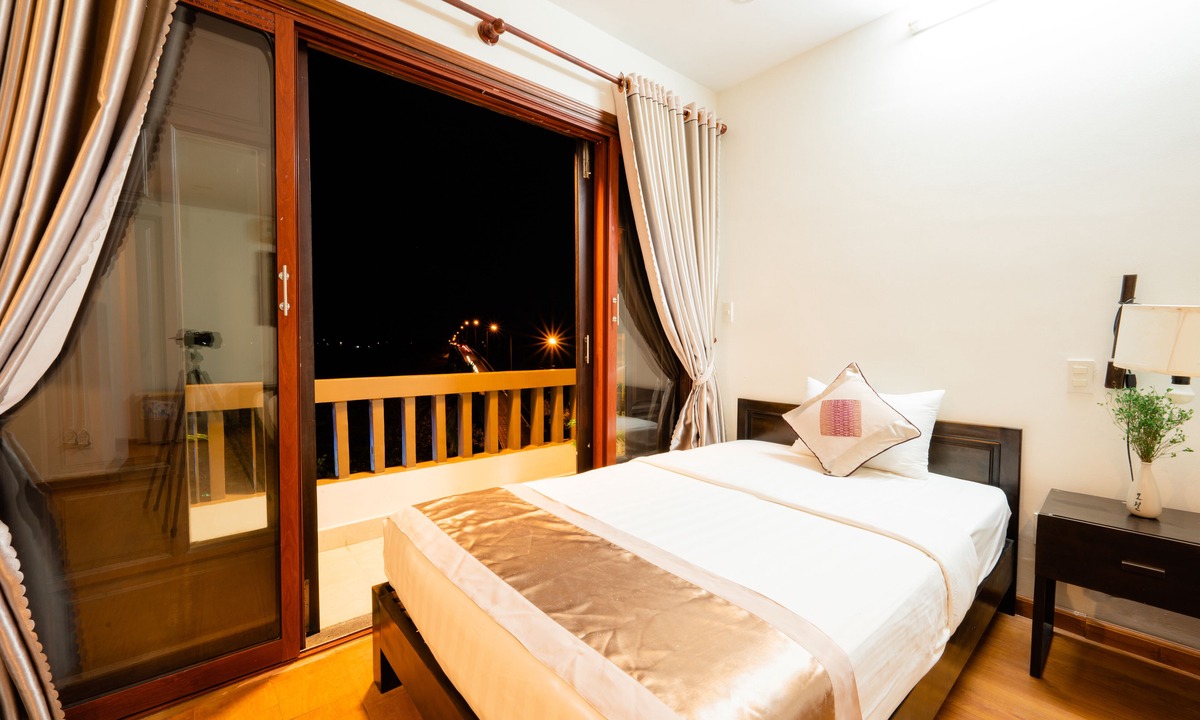 Hoi An Hotel | B'Lan Riverside Villa